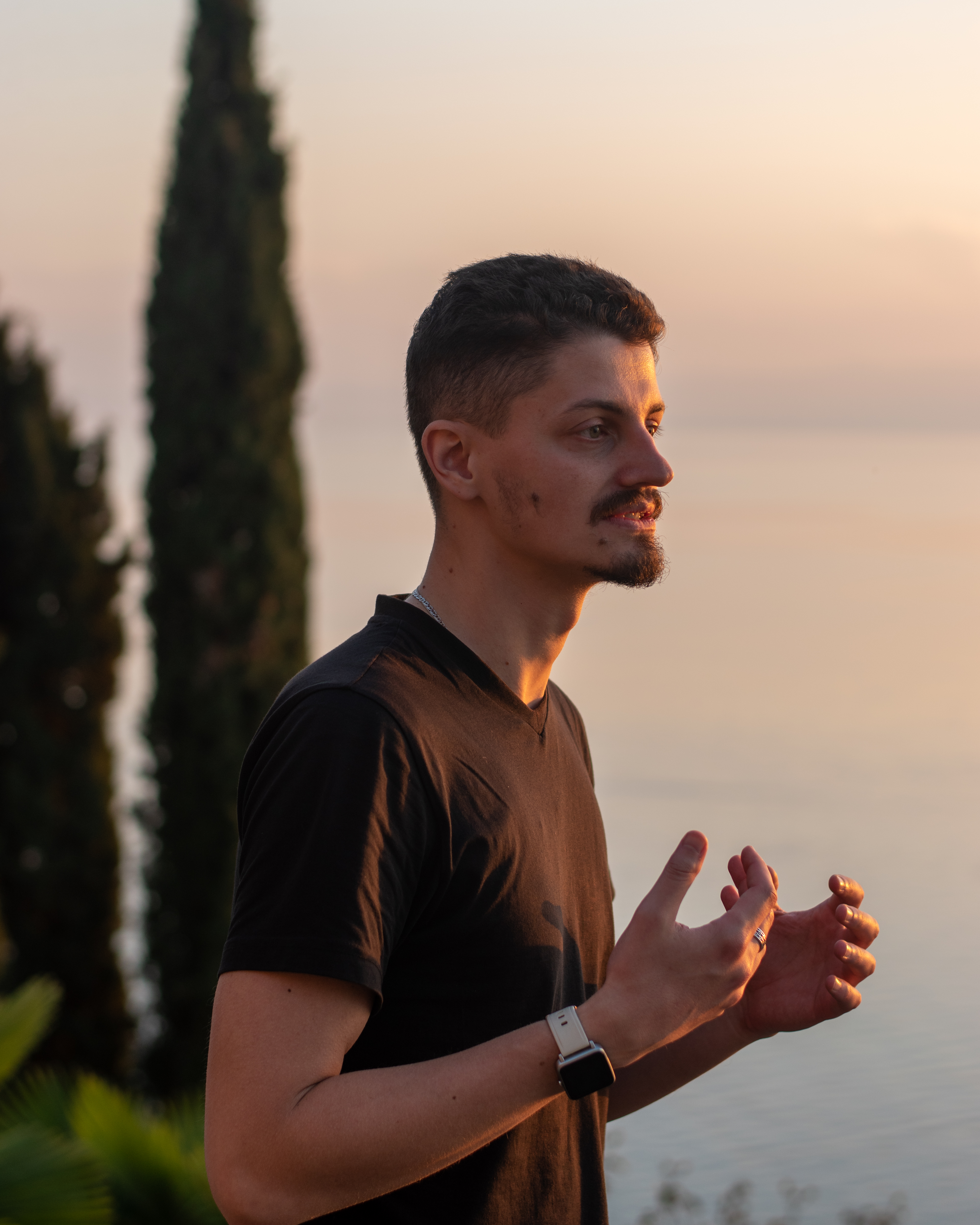 Александр Петров